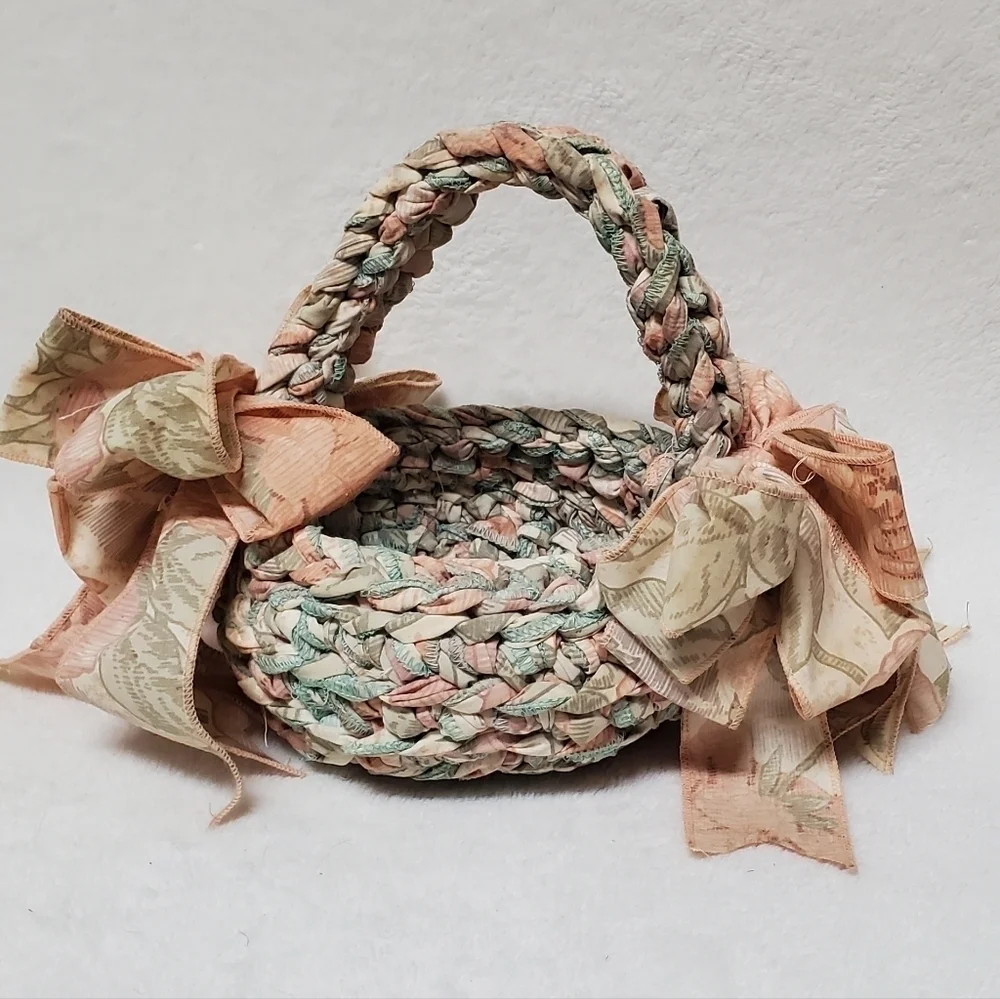 VINTAGE 70s Christmas Floral Ribbon Crochet Braided Large Side Bow Mini Baskets